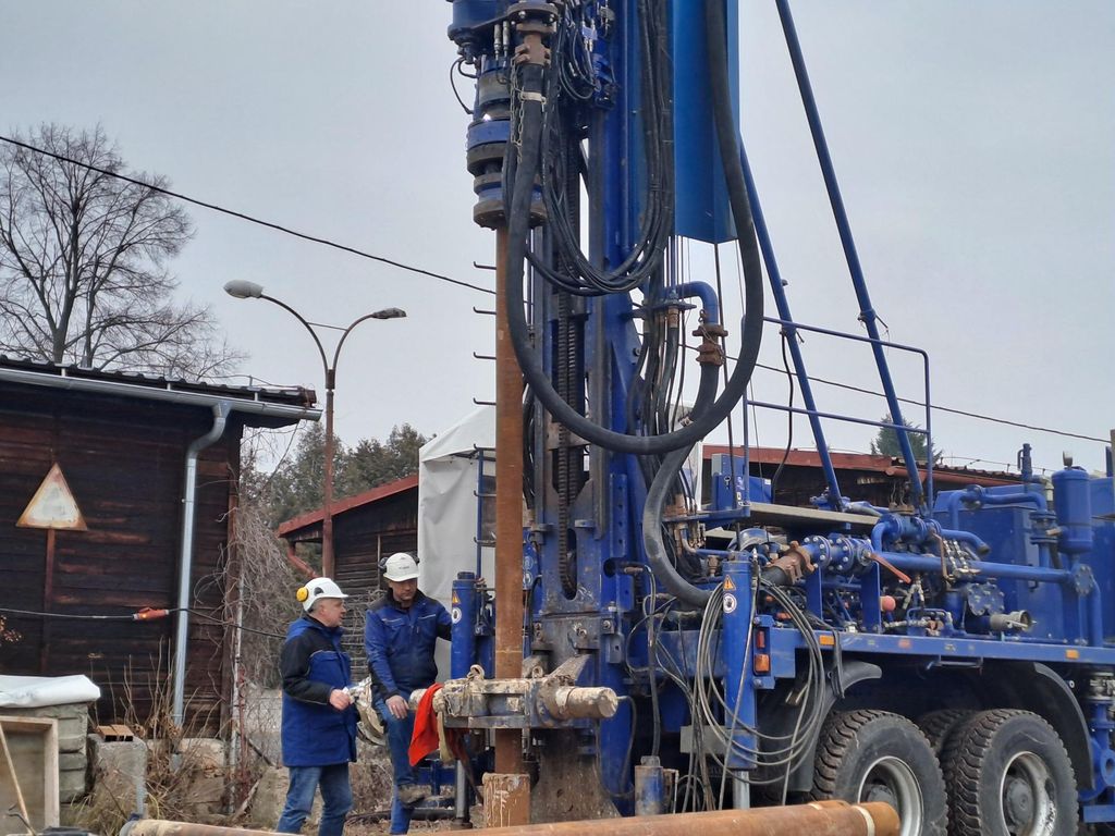 drilling rig BTES